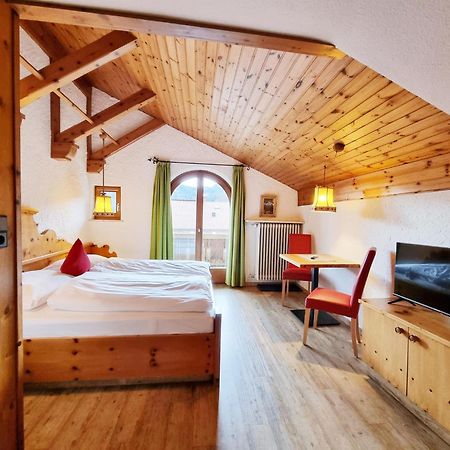 Ferienhaus Goldenes Landl Mittenwald Bagian luar foto